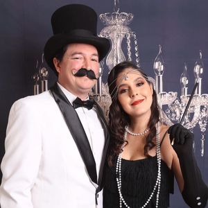 Meet your Posher, Abril